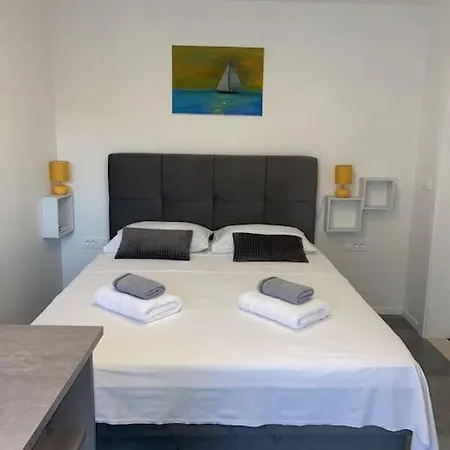 Kiko Apartment *
